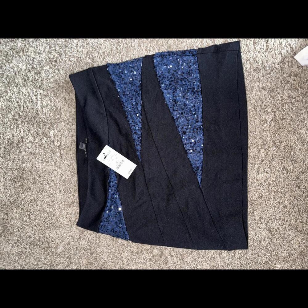 Express Stylish Navy Blue Sequin Accented Mini Skirt size 00